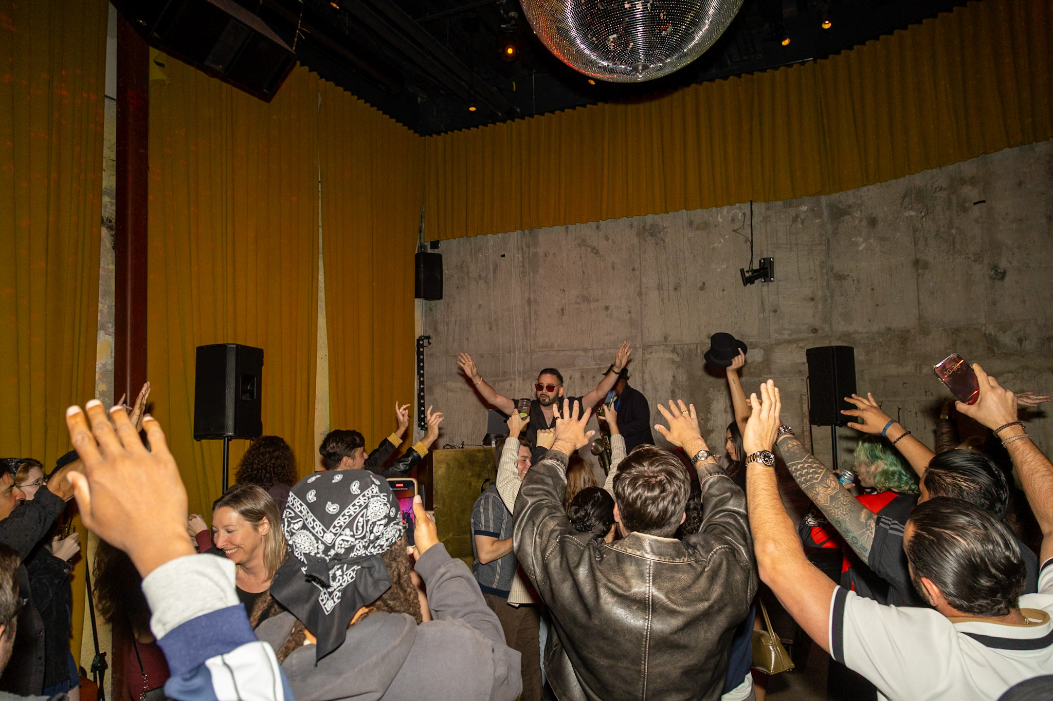 Something Groovy event photo 19